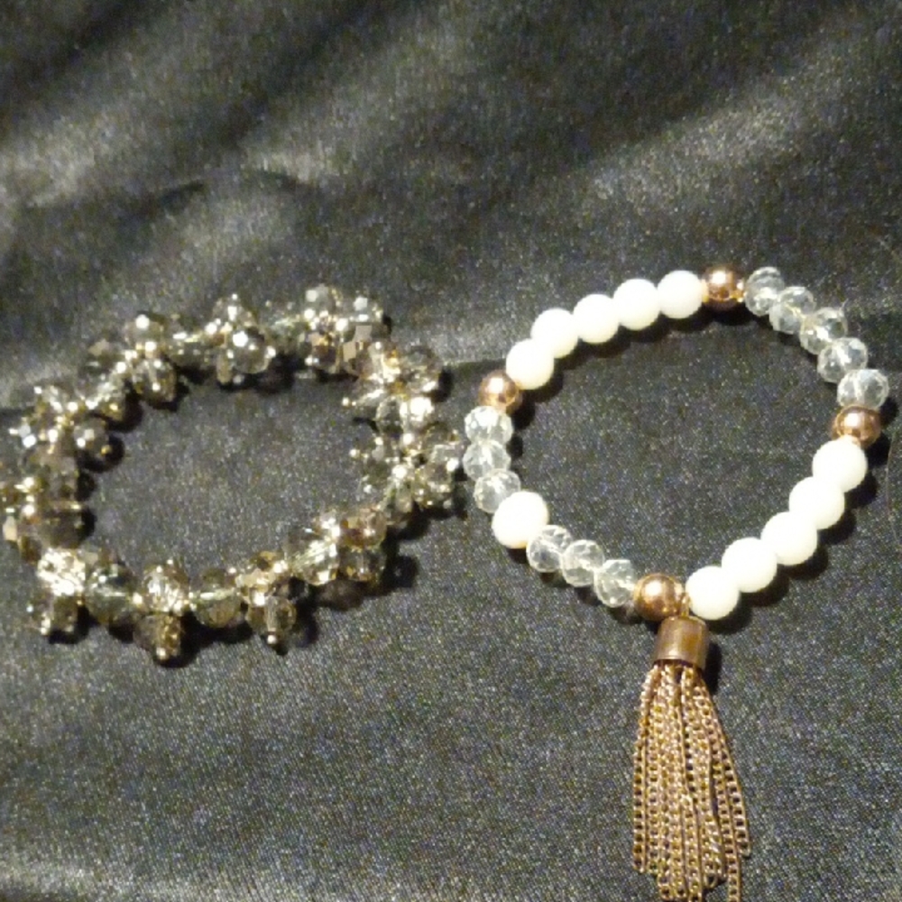 Elegant Beaded Bracelet Set with Tassel